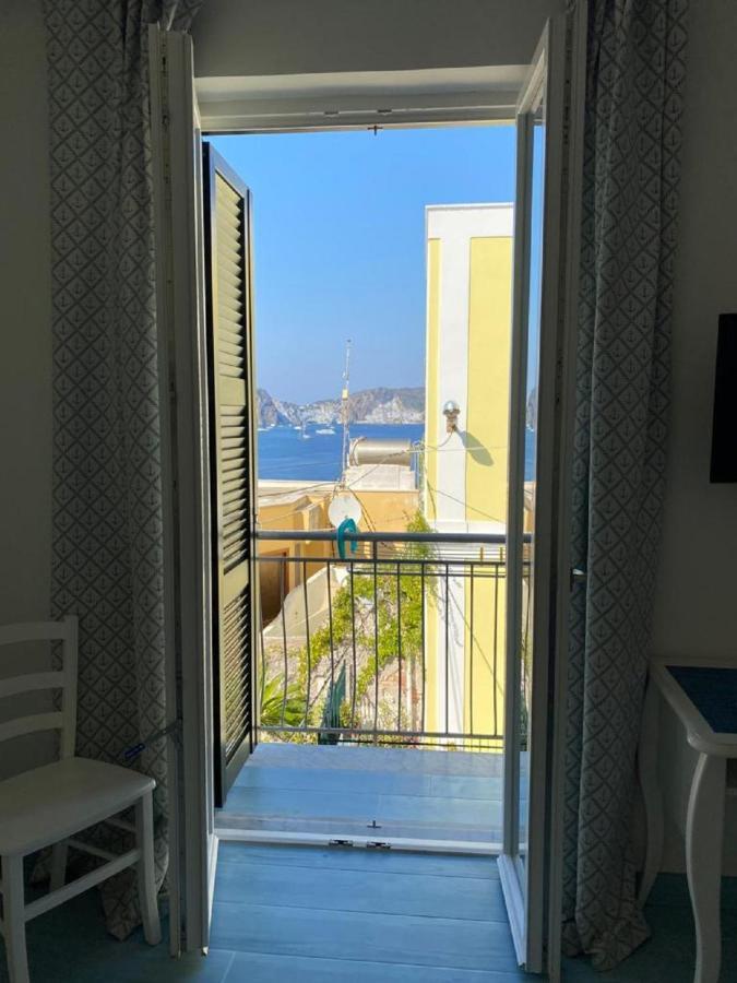 Sky Ponza - Immobilevante Exteriör bild