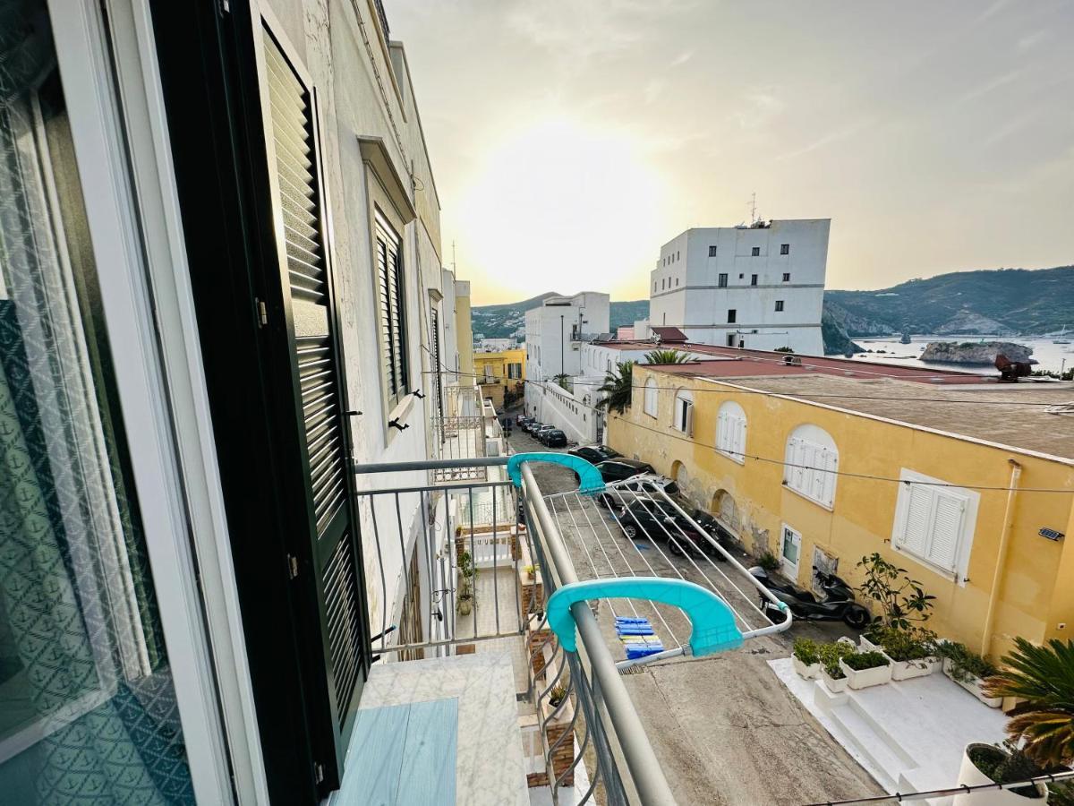 Sky Ponza - Immobilevante Exteriör bild