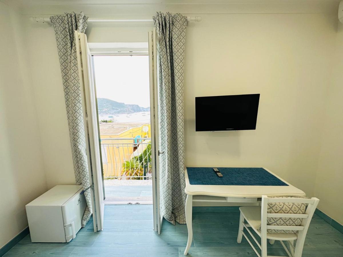 Sky Ponza - Immobilevante Exteriör bild