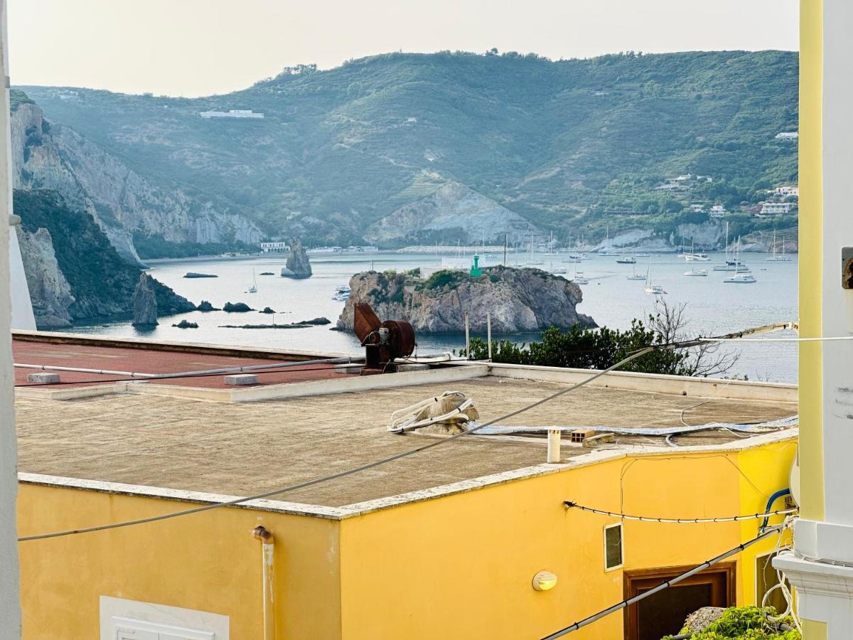 Sky Ponza - Immobilevante Exteriör bild